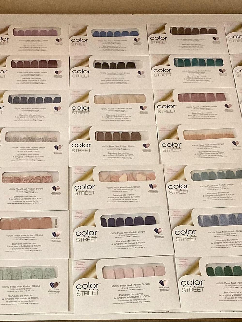 Color Street Nail Strips Assorted Shades —85pcs 100% Real Nail Polish Strips New - Picture 4 of 4